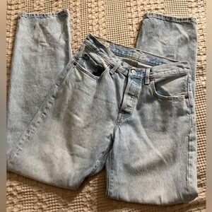 Levi's Women's Light Blue 501 jeans